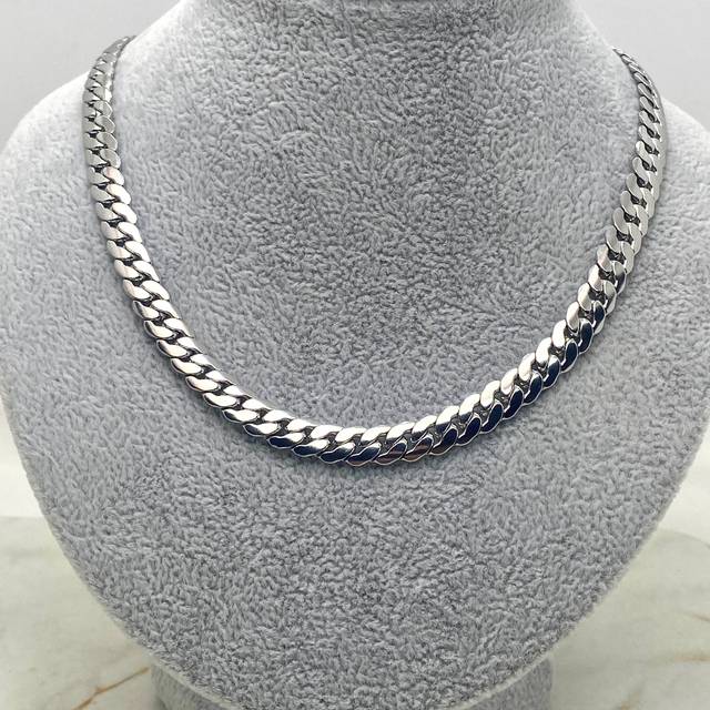 CADENA CUBANA CERRADA GRUESA PLANA