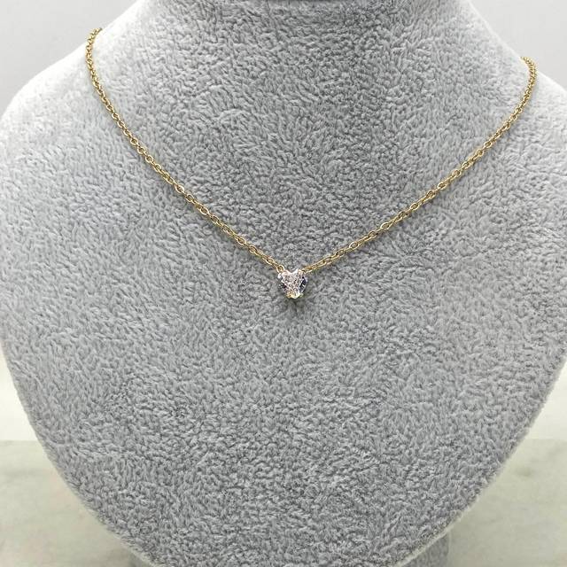 COLLAR ACERO DORADO CUBIC ENGARZADO - CORAZON CHICO 