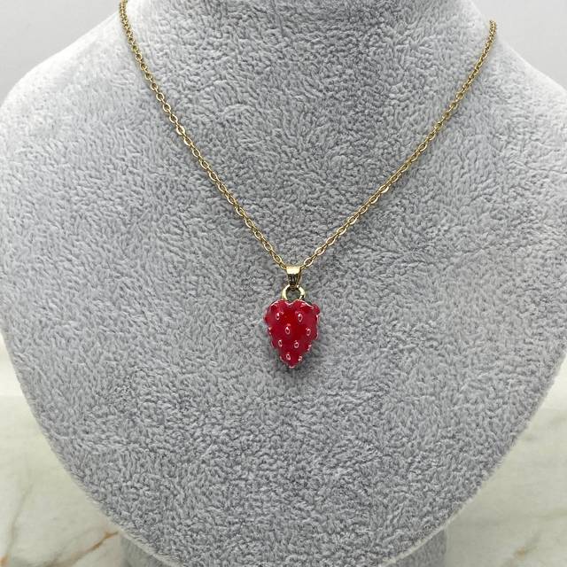 COLLAR ACERO DORADO - FRUTILLA MEDIANA