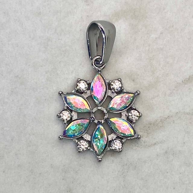 DIJE FLOR CON STRASS Y CUBICS TORNASOL