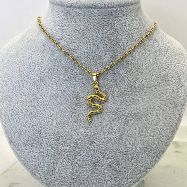 COLLAR ACERO DORADO DIJE MACIZO SERPIENTE LABRADA