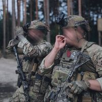 Військовий двіж