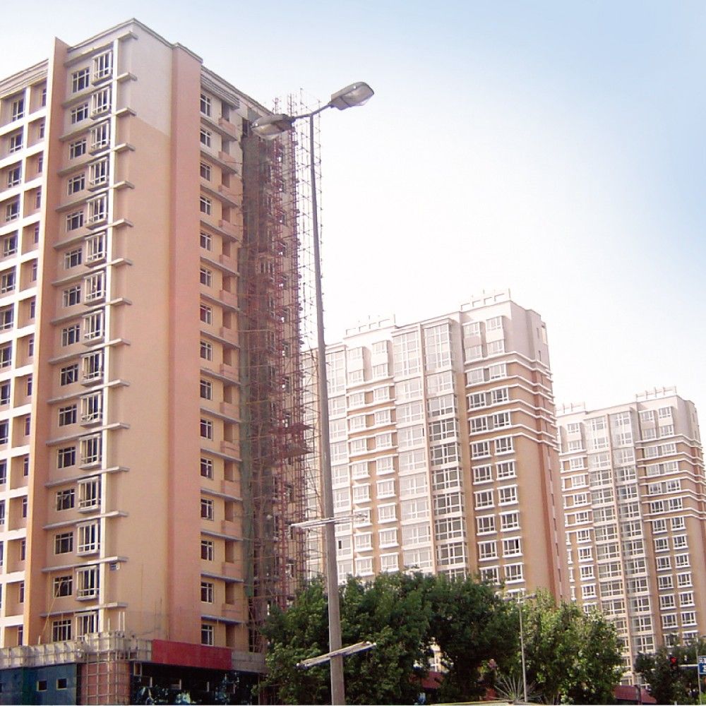 Shenyang City-Leader E's family
