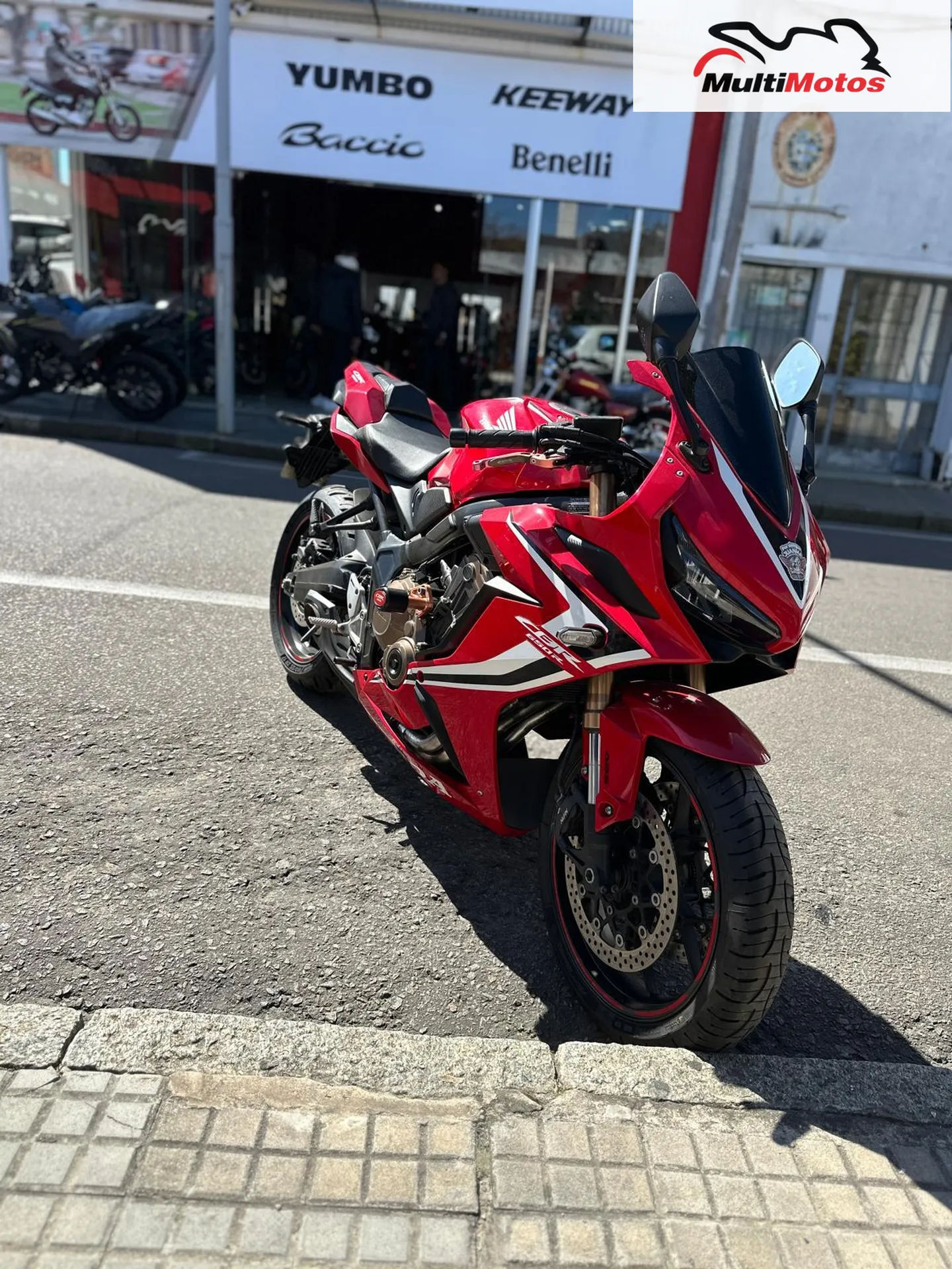 Galería de la HONDA CBR 650 R - Vista 3