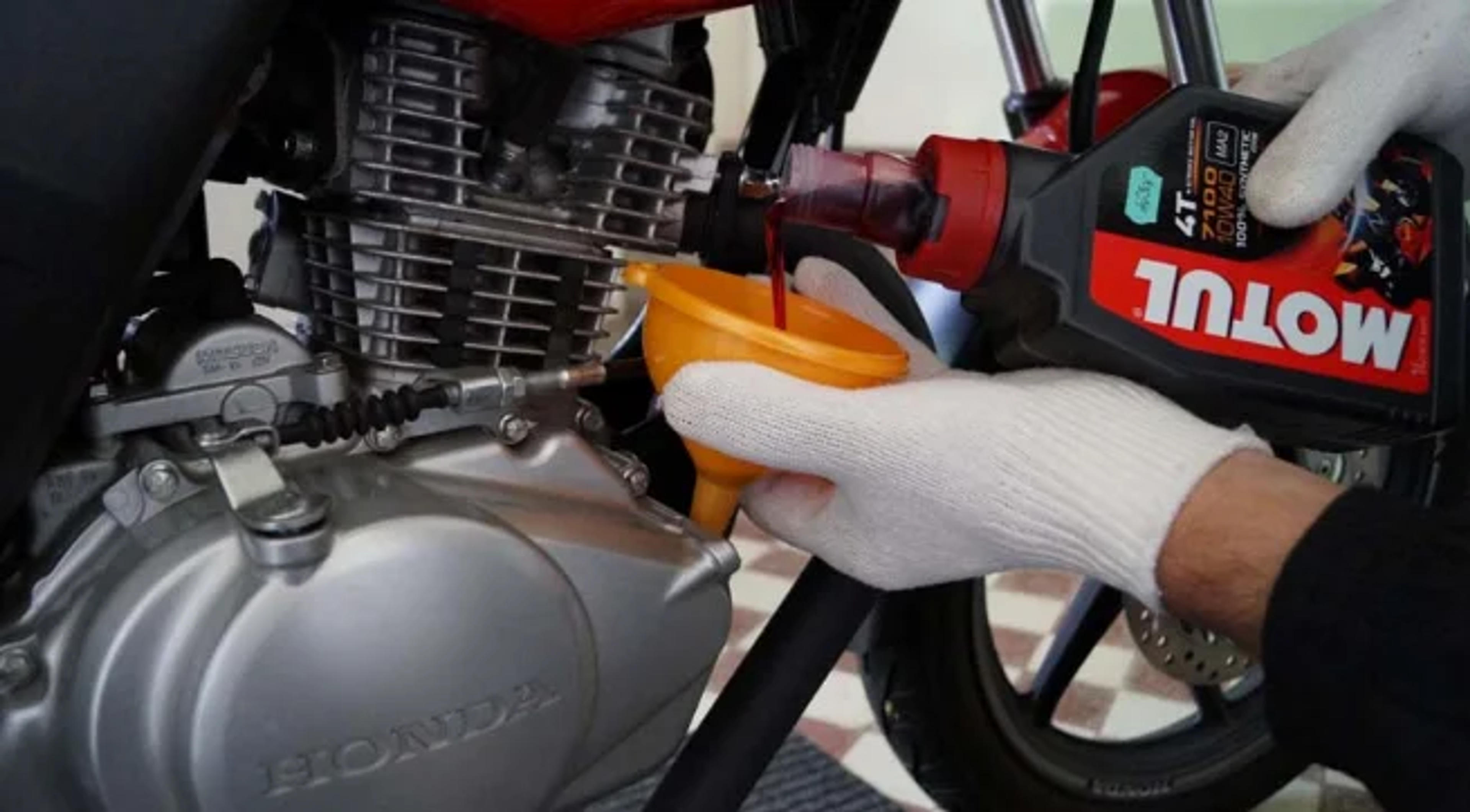 Cambio de aceite moto