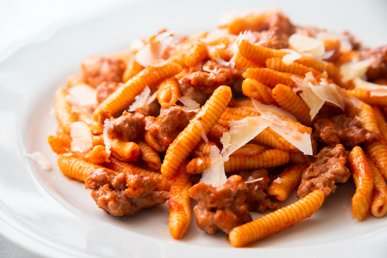 https://ik.imagekit.io/munchery/blog/tr:w-768/make-garganelli-at-home-plus-three-traditional-recipes.jpeg