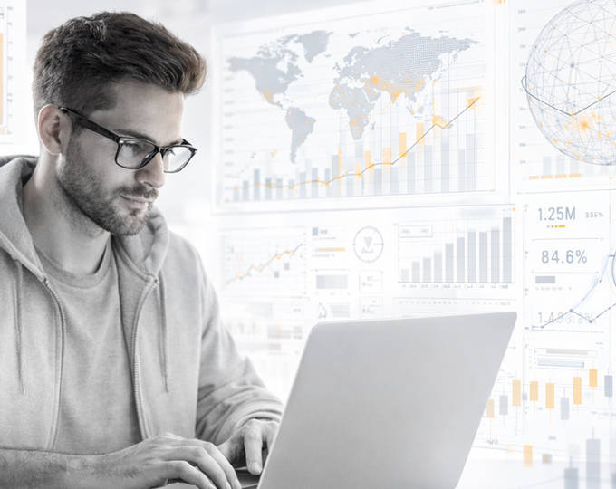How a Credit Card Leader Reduced Analytics Downtime by 25%