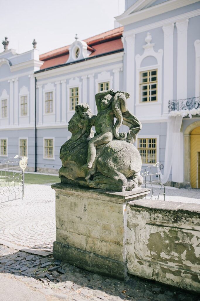 Pohádková svatba Dominiky a Pavla na zámku Peruc 3 loveweddings svatba v zamku peruc luxusni svatby na klic 31 min