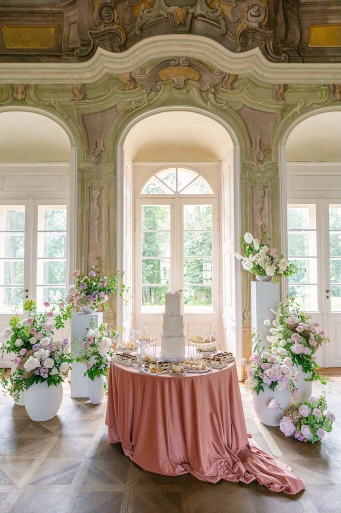 svatebni dort love weddings 1