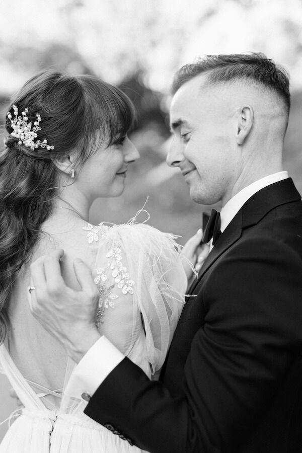 novomanzele love weddings