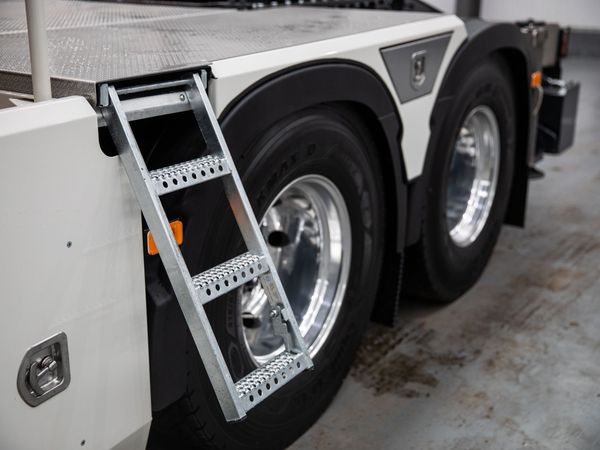 Image of vehicle for sale at MV Commercial, the UK's leading supplier of new and used trucks, trailers, and vans