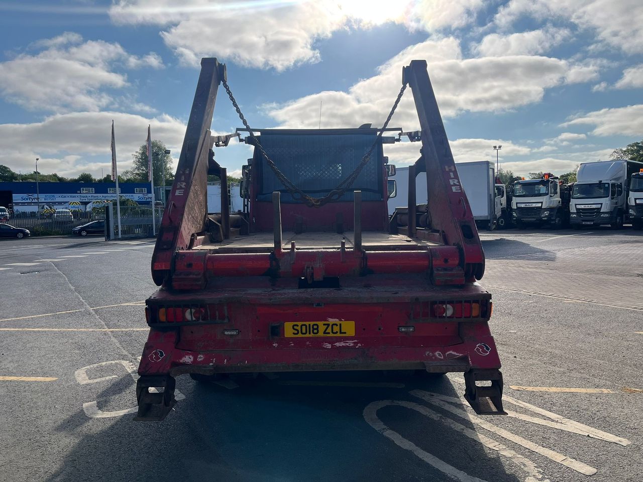 Ready to go Volvo FL, Skip Loader, Unknown, 18 Tonne, Day Cab, 8-Speed Manual Gearbox, Easy Sheet System, Cab Sunvisor , Beacons, Skip Stays, 2 Seats in Cab, , Hyva , - | for sale at MV Commercial, the UKs leading Truck, Trailers and Van supplier. (SO18ZCL 100142)