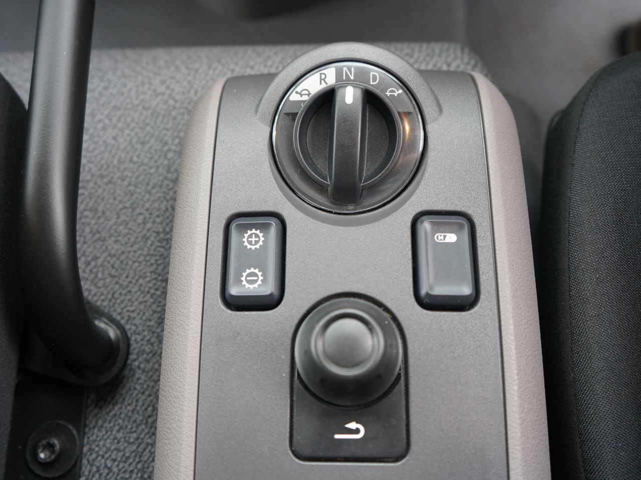 2023 DAF LF 190 Box for sale at MV Commercial