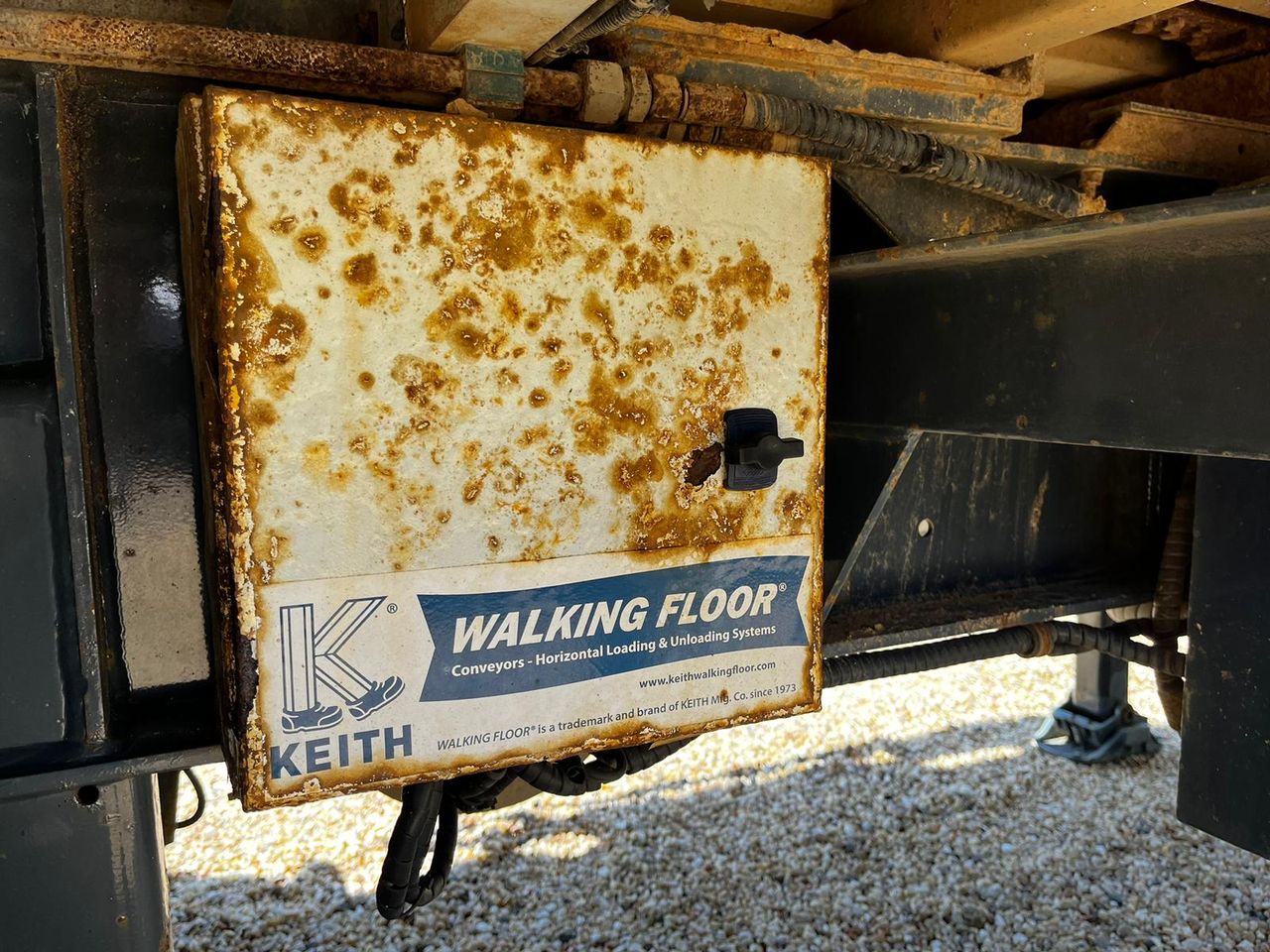 Ready to go Fruehauf Walking floor trailer, Trailers, , 39t, -, -, Sheeting System, Walking Floor, Chapter 8 Markings, Automatic Tailgate, Toolbox, , -, - | for sale at MV Commercial, the UKs leading Truck, Trailers and Van supplier. (C473541 102472)