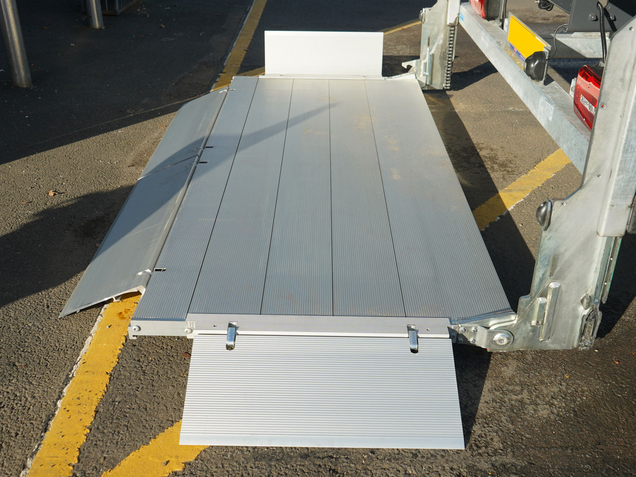 2023 DAF LF 290 Box for sale at MV Commercial