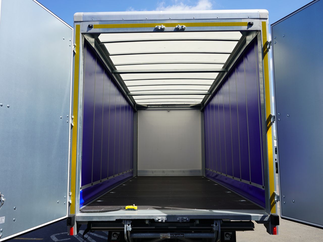 2023 DAF LF 190 Curtainsider for sale at MV Commercial