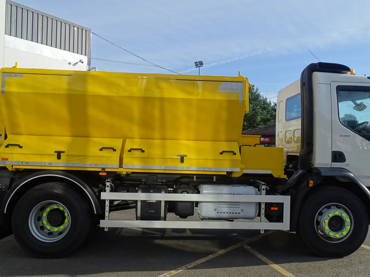 Ready to go DAF LF 290, Hot Box, null, 18 Tonne, Day Cab, 16-Speed Manual Gearbox, 3 Seats in Cab, Adblue System, Air Conditioning, Beacons, Cab Sunvisor , , Marvtech, Auger Hot Box | for sale at MV Commercial, the UKs leading Truck, Trailers and Van supplier. (SL23YUK 107677)