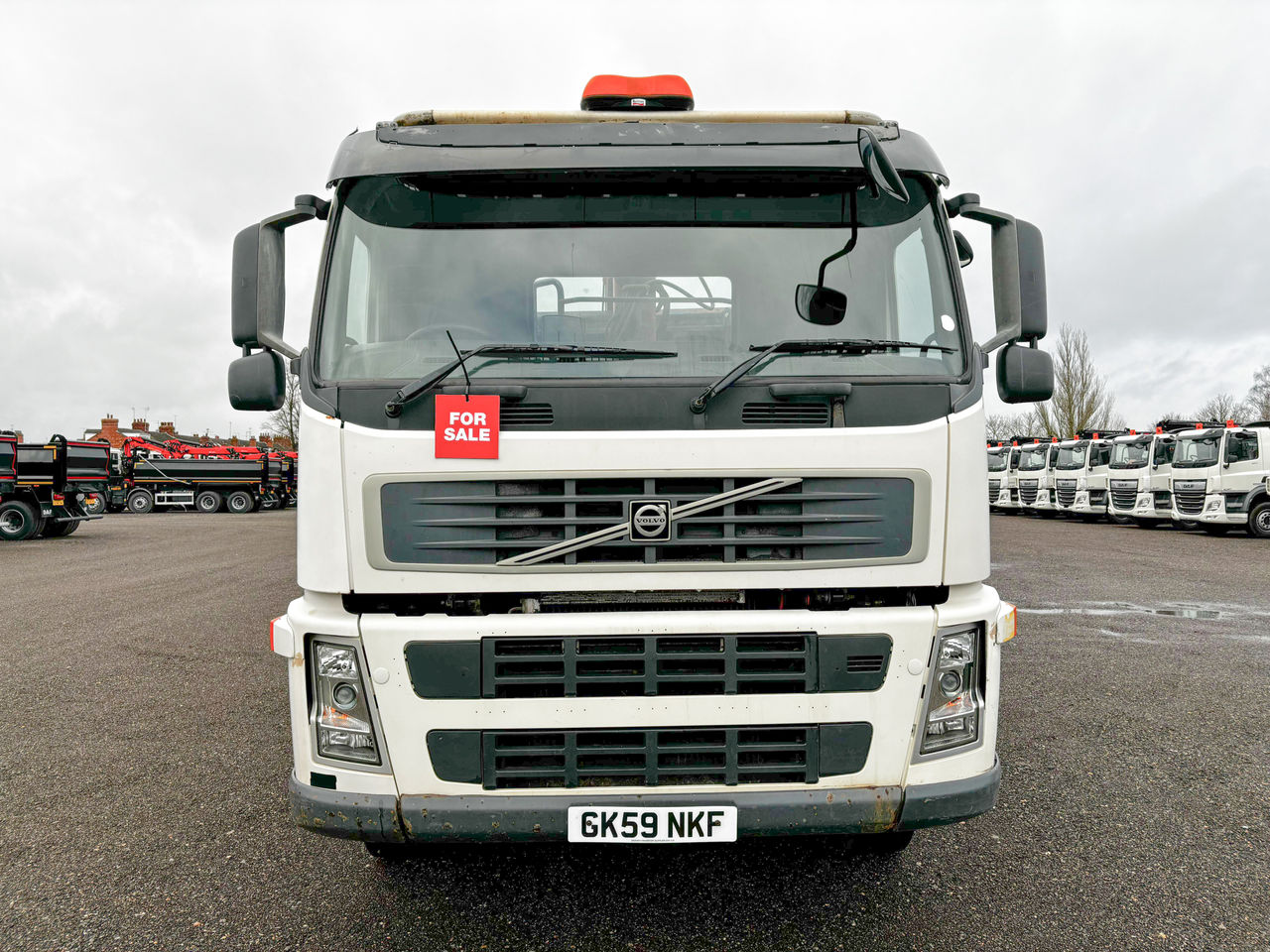 Ready to go Volvo FM 400, Tipper Grab, , 32 Tonne, Day Cab, Automatic, Beacons, On Steel Suspension, Wacker Carrier, Strobe Lights, Manual Tailgate, , Palfinger Epsilon, Epsilon M125L | for sale at MV Commercial, the UKs leading Truck, Trailers and Van supplier. (GK59NKF 113240)