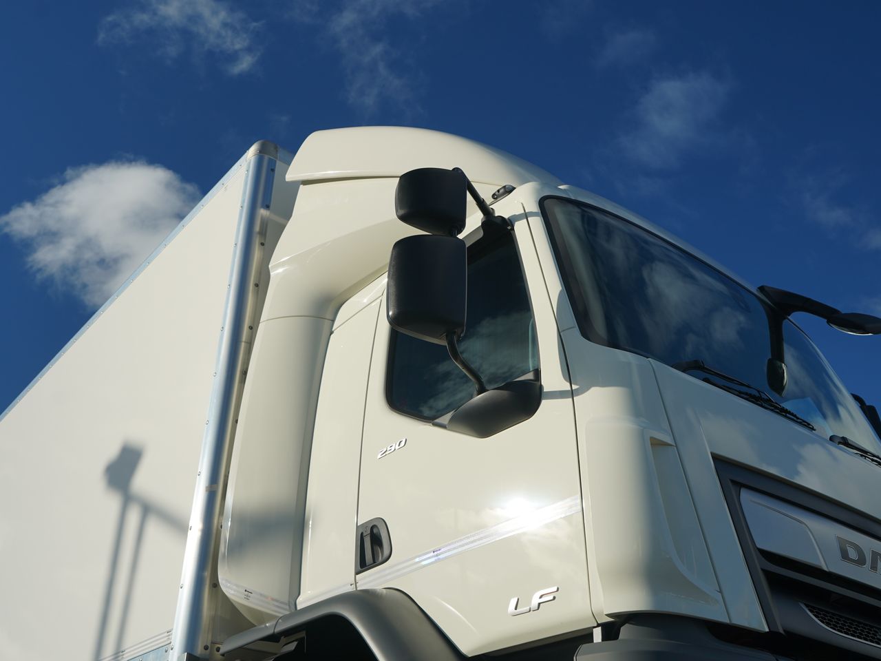 2023 DAF LF 290 Box for sale at MV Commercial