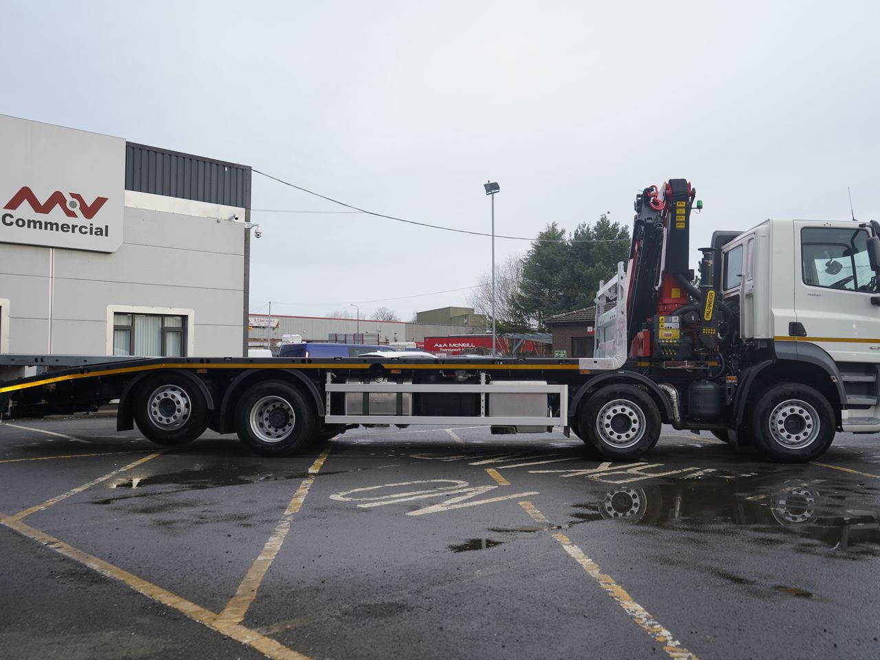 Ready to go DAF CF 480, Cheesewedge, 480, 32 Tonne, Day Cab, Automatic, Heated Mirrors, Lane Departure / Assist / Guard Warning System, Lashing Rings, LED Daytime Running Lights, MX Engine Brake, , Palfinger, PK33002-EH | for sale at MV Commercial, the UKs leading Truck, Trailers and Van supplier. (SN24YDC 113605)