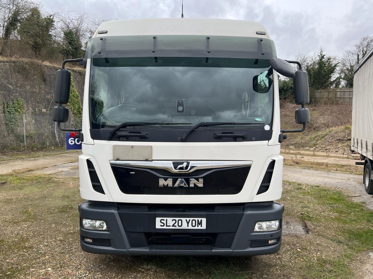 Ready to go MAN TGL 10.190, Box, 190, 10 Tonne, Sleeper Cab, Automatic, Column Tail Lift , Barn Doors, Cab Sunvisor , Reversing Camera, , -, - | for sale at MV Commercial, the UKs leading Truck, Trailers and Van supplier. (SL20YOM 113858)
