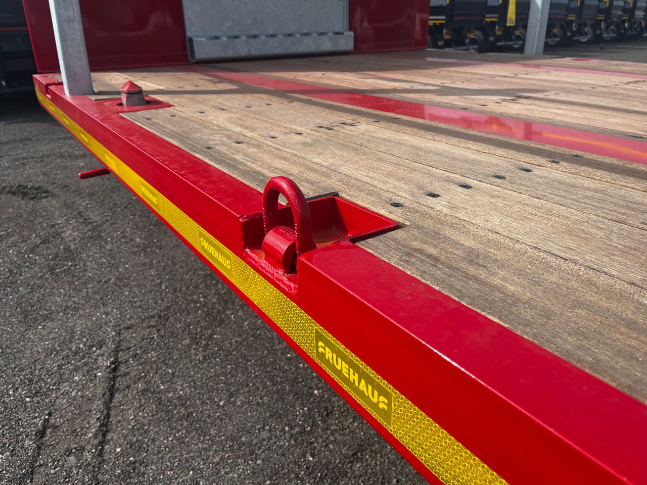 Ready to go Fruehauf 10mt Urban Flatbed Tri-Axle Trailer , Trailers, N/A, -, , , Alloy Wheels, Fall Arrest System, Tridec Rearsteer, Metal Headboard, Work Lights, , -, - | for sale at MV Commercial, the UKs leading Truck, Trailers and Van supplier. (SFRPSKSD3PG477401 119403)