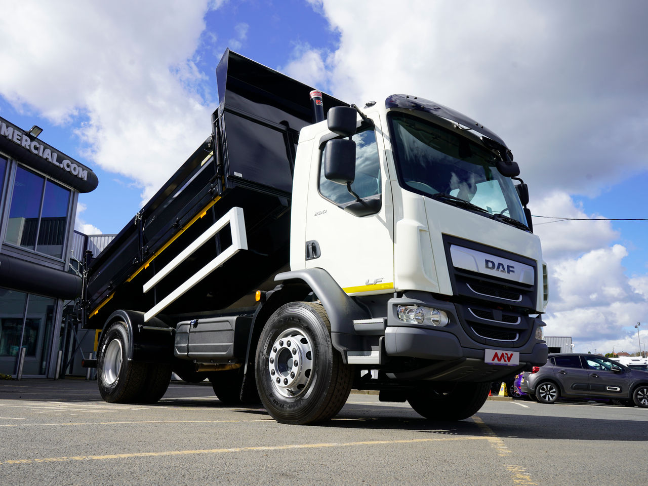 2023 DAF LF 290 Tipper for sale at MV Commercial