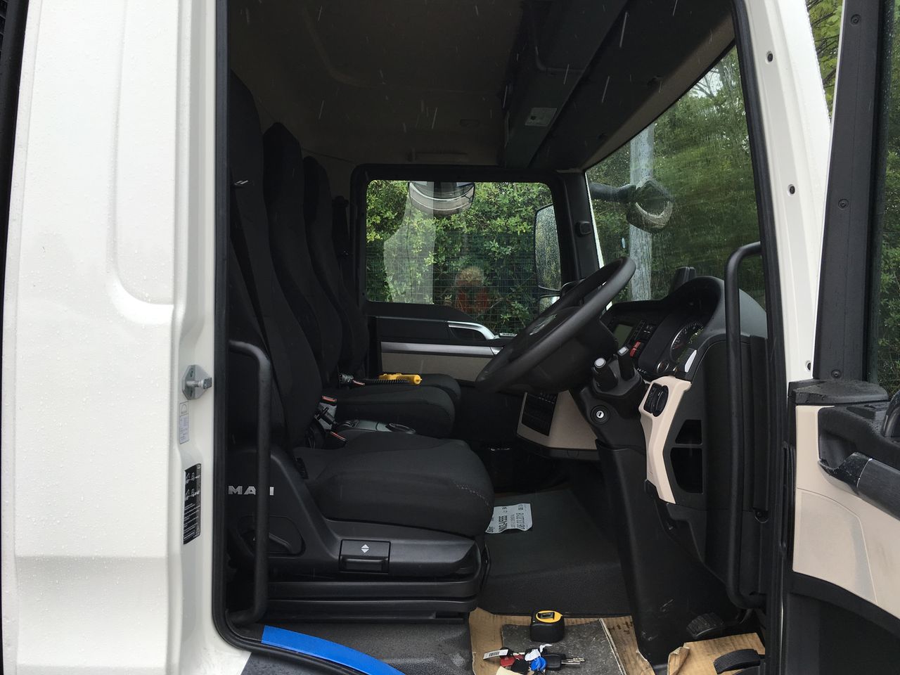 2018 MAN TGL 7.190 Box for sale at MV Commercial