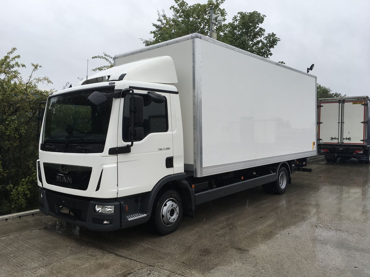 2018 MAN TGL 7.190 Box for sale at MV Commercial