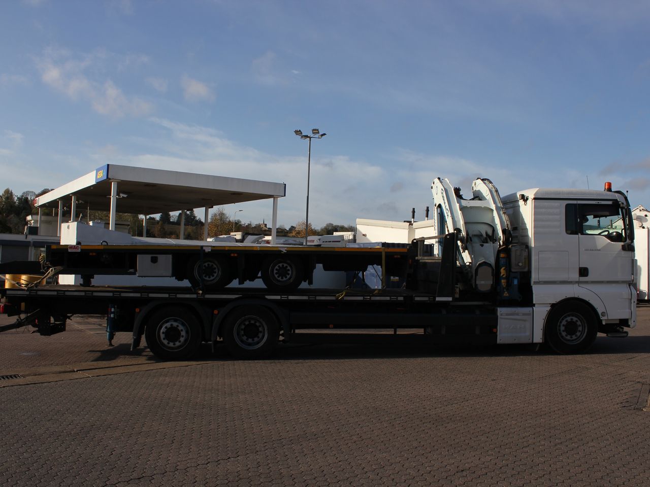 Ready to go MAN TGX 26.440, Cabin Spec, 440, 26 Tonne, Sleeper Cab, Automatic, 2x  Flashing Beacons on Roof, Cab Fridge, Cab Sunvisor With LED Lights, Electric Windows, Heated Electric Mirrors, , Cormach, Serie 45000 E6 ASC | for sale at MV Commercial, the UKs leading Truck, Trailers and Van supplier. (SN16YGO 23951)