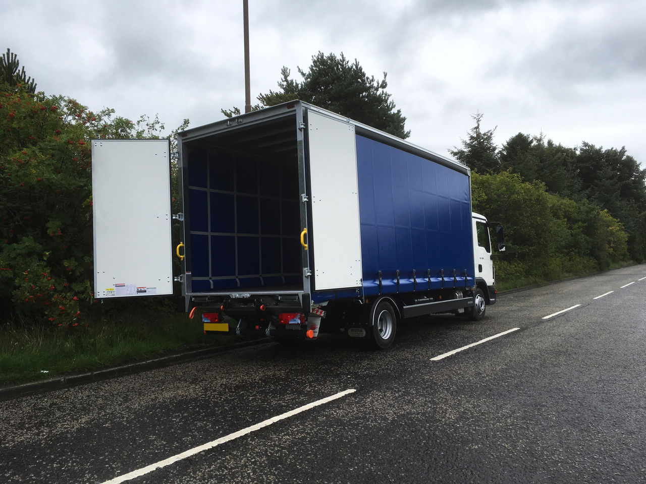 Ready to go MAN TGL 7.190, Curtainsider, 190, 7.5 Tonne, Day Cab, Automatic, Adjustable Steering Column , Barn Doors, Bluetooth Audio Streaming, CD Player, Climate Control System, , -, - | for sale at MV Commercial, the UKs leading Truck, Trailers and Van supplier. (SK19BFY 28449)