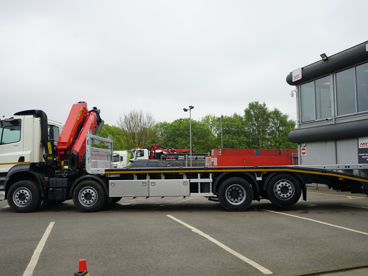 Ready to go DAF CF 480, Cheesewedge, 480, 32 Tonne, Day Cab, Automatic, 28mm Keruing Hardwood Floor, 2 X 9 Tonne Front Axles, Adaptive Cruise Control, AdBlue Tank - 45 Litre, Advanced Emergency Braking System (AEBS), , Palfinger, PK 27001-EH HIGH PERFORMANCE | for sale at MV Commercial, the UKs leading Truck, Trailers and Van supplier. (SM73OSW 295818)