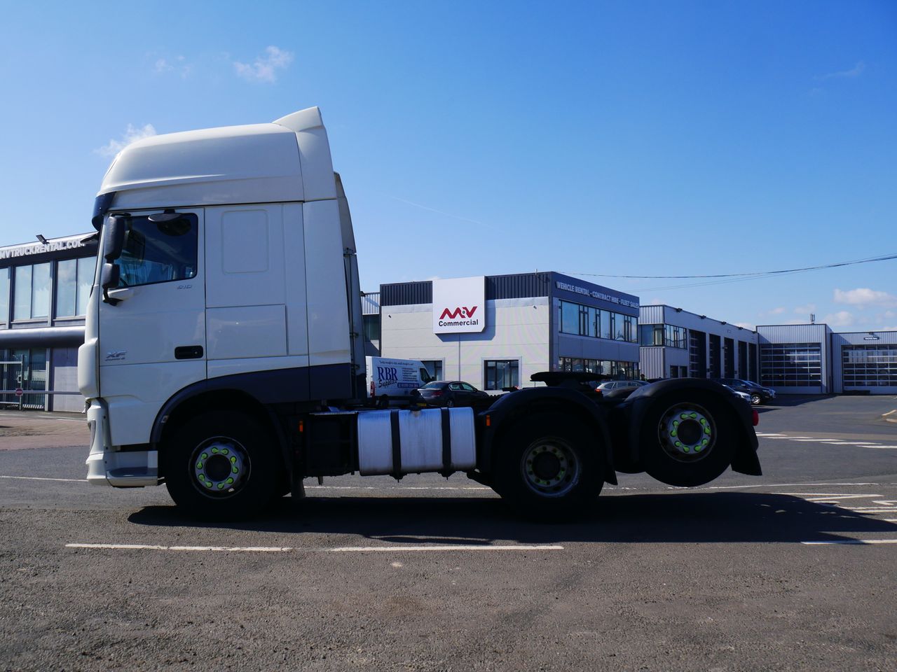 Ready to go DAF XF 510, Tractor Unit, 510, 44 Tonne, Super Space Cab, Automatic, 2 X USB Charging Points, 42l Refrigerator Drawer , 9 Tonne Front Axle, Adaptive Cruise Control, Air Conditioning, , -, - | for sale at MV Commercial, the UKs leading Truck, Trailers and Van supplier. (SK65BNX 30782)