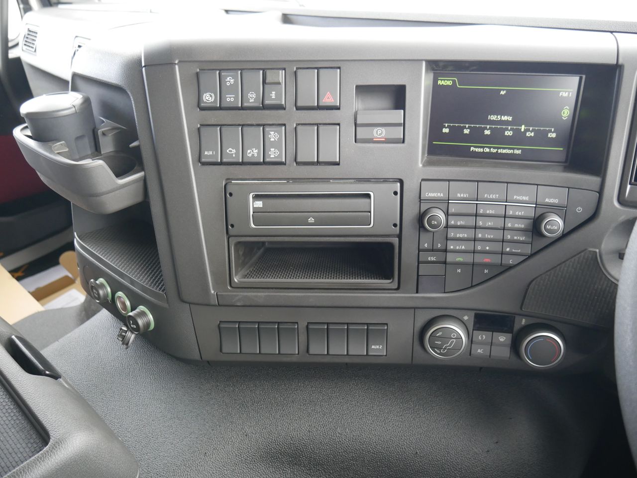  Volvo FMX 460 Beavertail for sale at MV Commercial