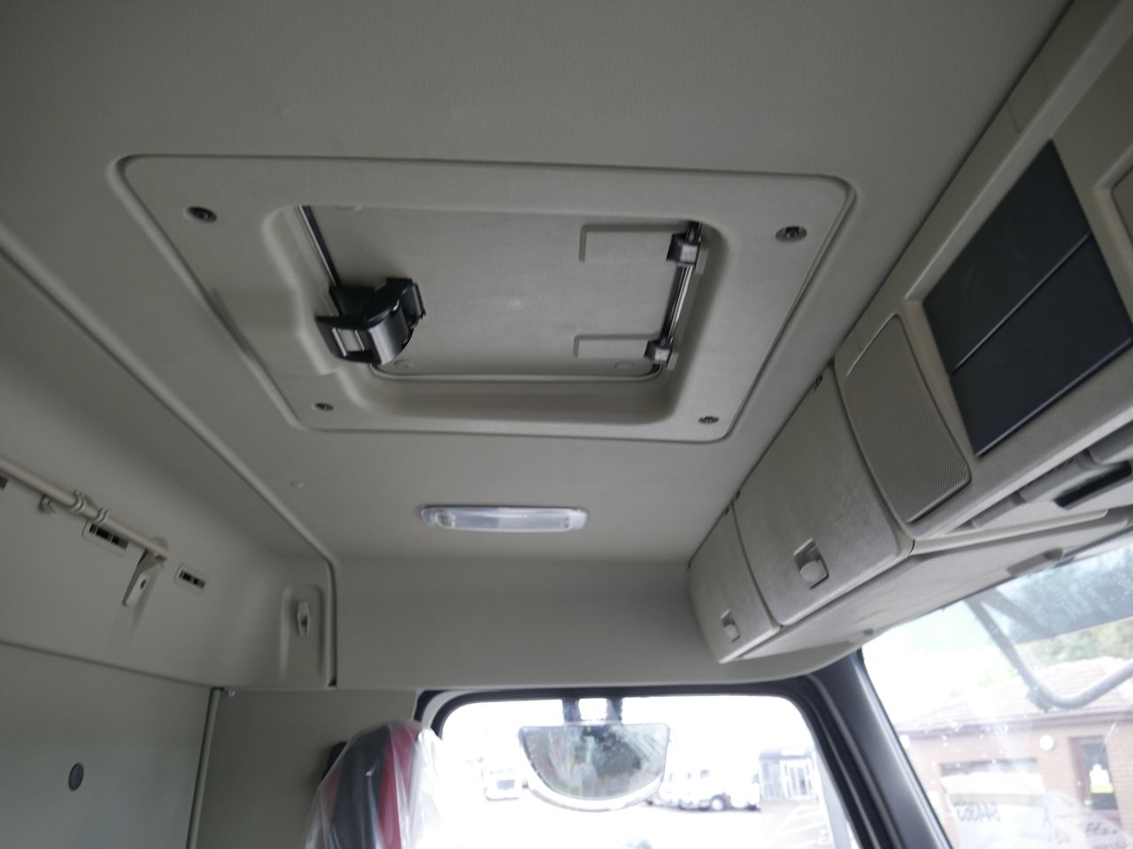  Volvo FMX 460 Beavertail for sale at MV Commercial