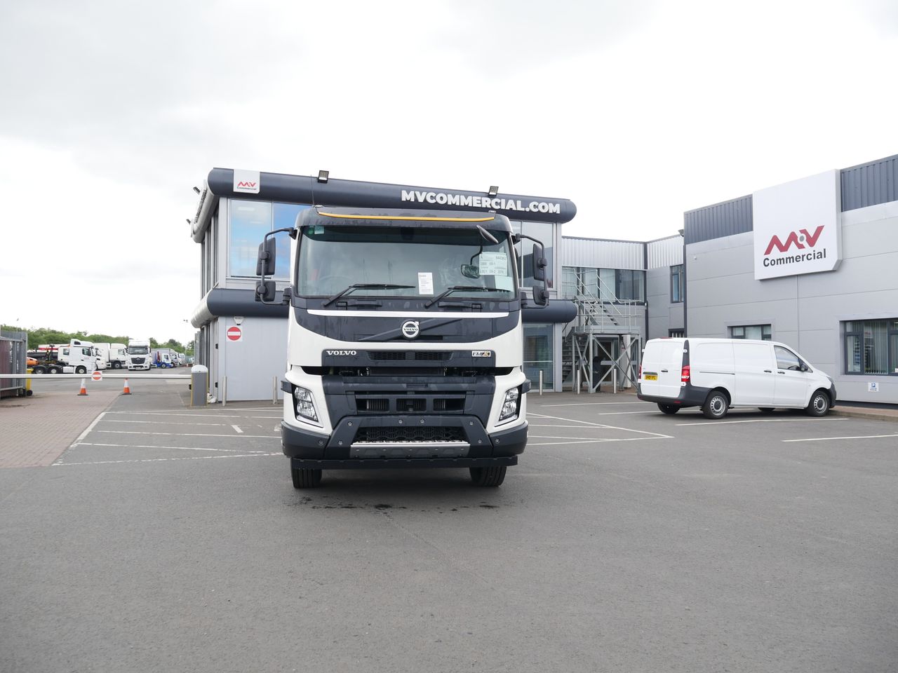  Volvo FMX 460 Beavertail for sale at MV Commercial