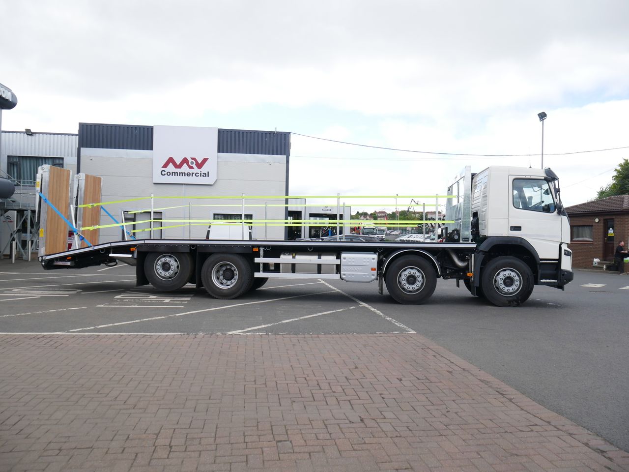  Volvo FMX 460 Beavertail for sale at MV Commercial