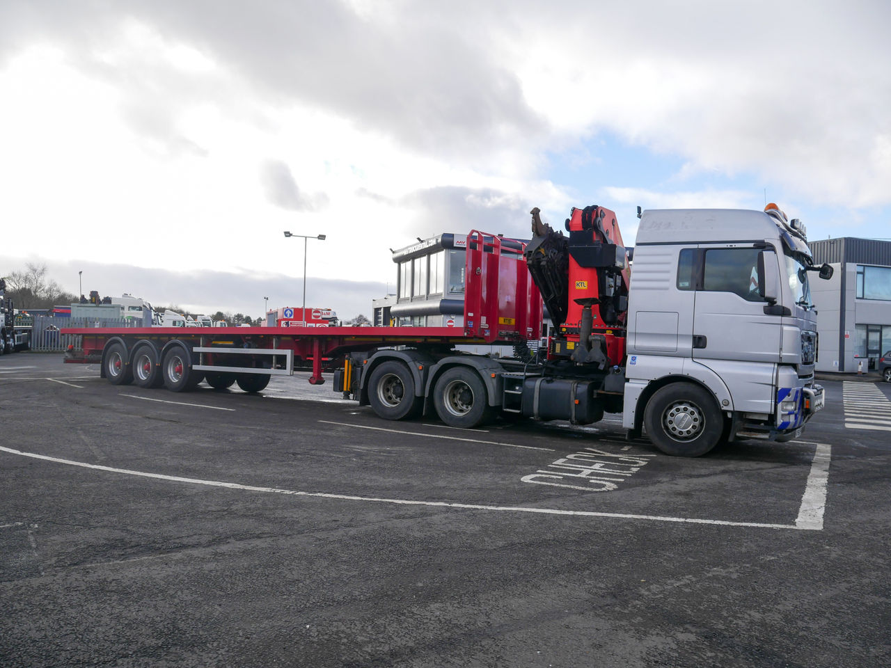2016 Montracon 3 Axle Extendable Flatbed Trailers for sale at MV Commercial