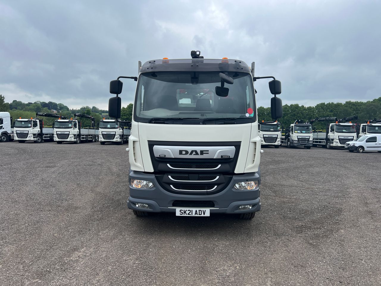 Ready to go DAF LF 290, Brick Grabs, 290, 18 Tonne, Day Cab, 6-Speed AS Tronic 6AS1000 OD, 6.75-0.78 Automatic Gearbox, 3 Seats in Cab, Adaptive Cruise Control, Advanced Emergency Braking System (AEBS), Air Conditioning, Armrest - Driver Seat Only, , HIAB, X-HIDUO 118 B-1	 | for sale at MV Commercial, the UKs leading Truck, Trailers and Van supplier. (SK21ADV 361705)