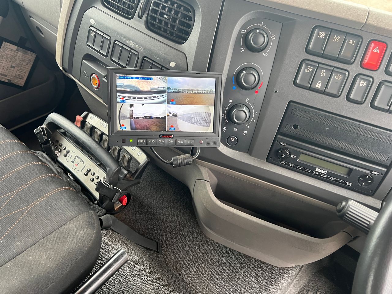 Ready to go DAF LF 290, Brick Grabs, 290, 18 Tonne, Day Cab, 6-Speed AS Tronic 6AS1000 OD, 6.75-0.78 Automatic Gearbox, 3 Seats in Cab, Adaptive Cruise Control, Advanced Emergency Braking System (AEBS), Air Conditioning, Armrest - Driver Seat Only, , HIAB, X-HIDUO 118 B-1	 | for sale at MV Commercial, the UKs leading Truck, Trailers and Van supplier. (SK21ADV 361735)
