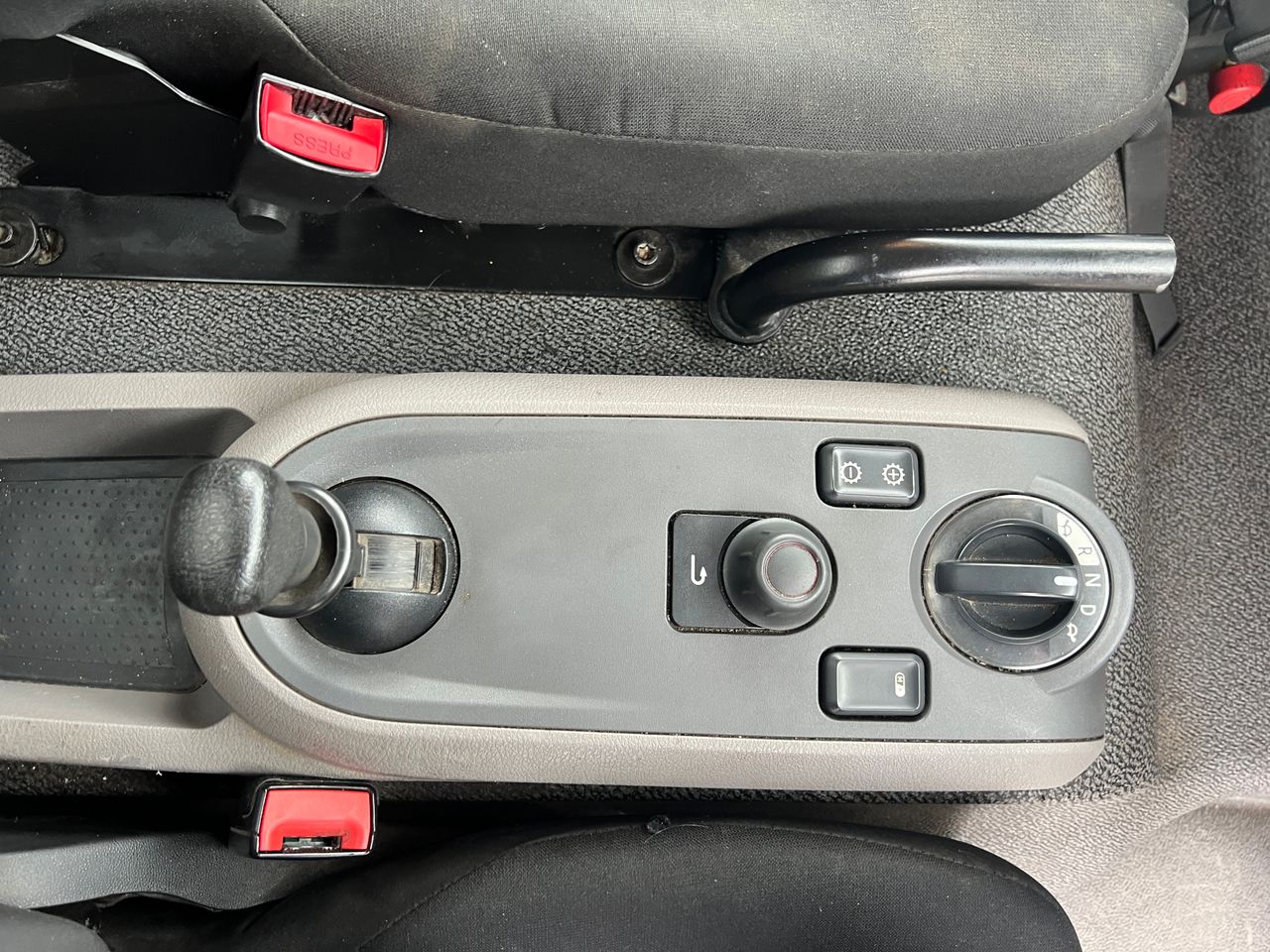 Ready to go DAF LF 290, Brick Grabs, 290, 18 Tonne, Day Cab, 6-Speed AS Tronic 6AS1000 OD, 6.75-0.78 Automatic Gearbox, 3 Seats in Cab, Adaptive Cruise Control, Advanced Emergency Braking System (AEBS), Air Conditioning, Armrest - Driver Seat Only, , HIAB, X-HIDUO 118 B-1	 | for sale at MV Commercial, the UKs leading Truck, Trailers and Van supplier. (SK21ADV 361741)