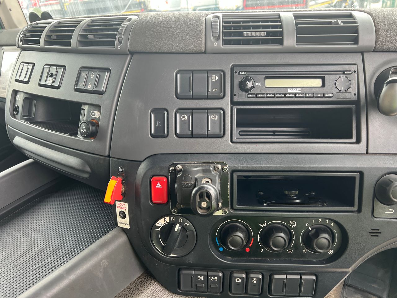 Ready to go DAF CF 400, Tipper Grab, 400, 32 Tonne, Day Cab, Automatic, Sweeper: Chapter 8 On Rear Door with Directional Arrow, Front Strobes, Air Conditioning, Diff Lock, Sun Roof, , Palfinger Epsilon, M125L Grab | for sale at MV Commercial, the UKs leading Truck, Trailers and Van supplier. (LK18JGU 361856)