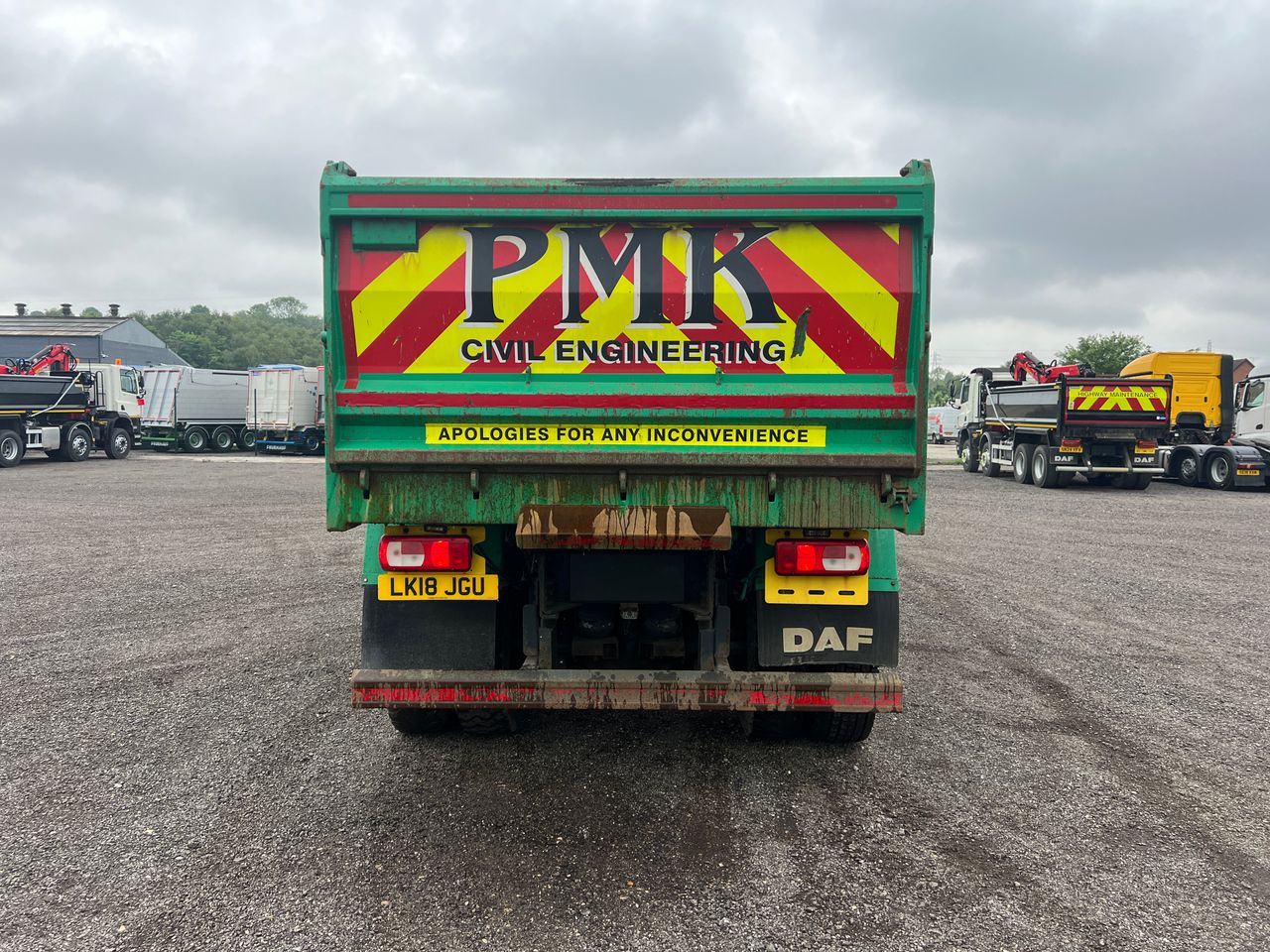 Ready to go DAF CF 400, Tipper Grab, 400, 32 Tonne, Day Cab, Automatic, Sweeper: Chapter 8 On Rear Door with Directional Arrow, Front Strobes, Air Conditioning, Diff Lock, Sun Roof, , Palfinger Epsilon, M125L Grab | for sale at MV Commercial, the UKs leading Truck, Trailers and Van supplier. (LK18JGU 361868)