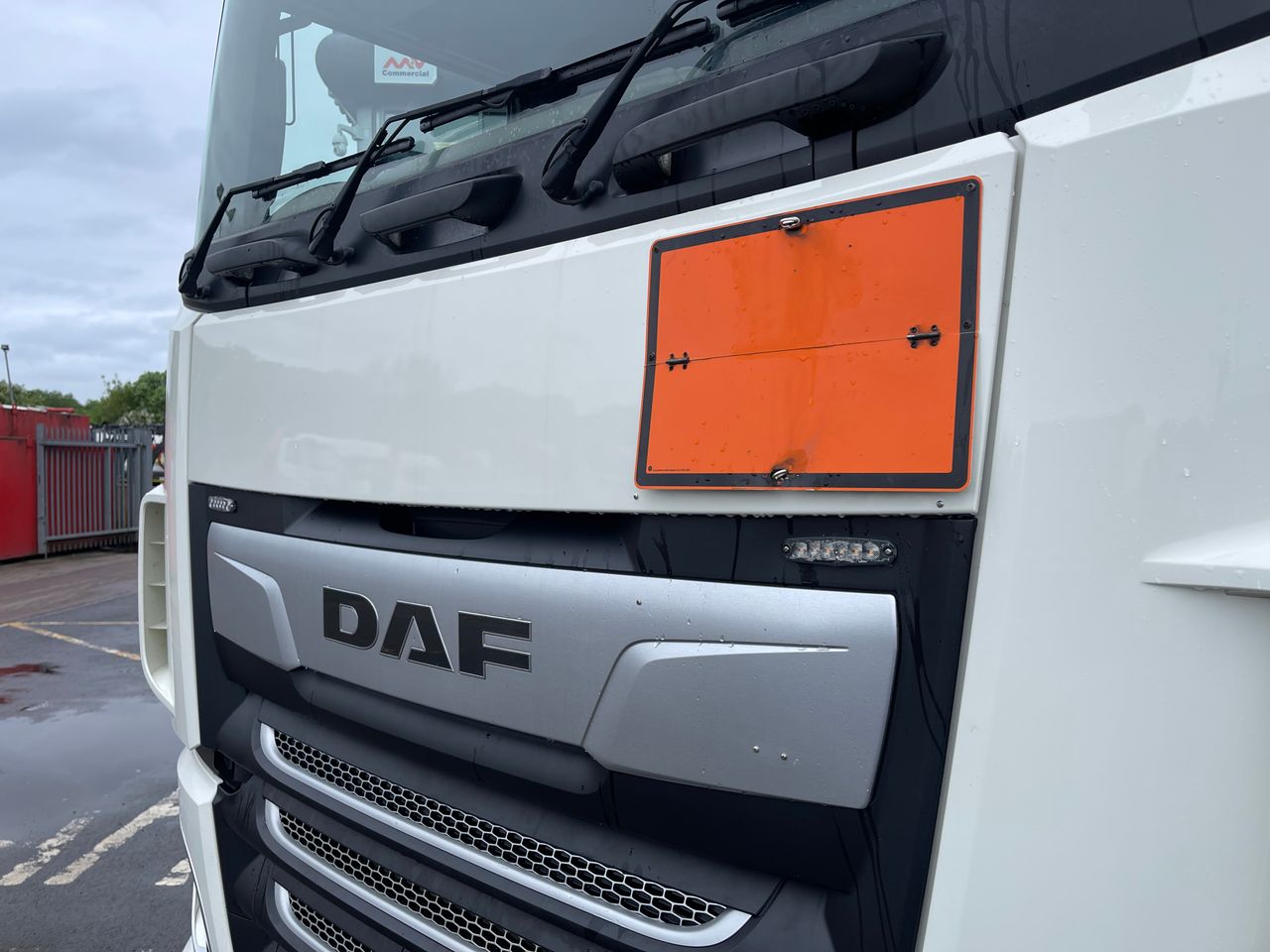 Ready to go DAF XF 480, Tractor Unit, 480, 44 Tonne, Space Cab, Automatic, Alloy Fuel Tank, Cab Sunvisor , Central Locking, Driver Comfort Air Seat with Red Seatbelts, Jost Sliding 5th Wheel, , -, - | for sale at MV Commercial, the UKs leading Truck, Trailers and Van supplier. (PN70CYJ 372465)