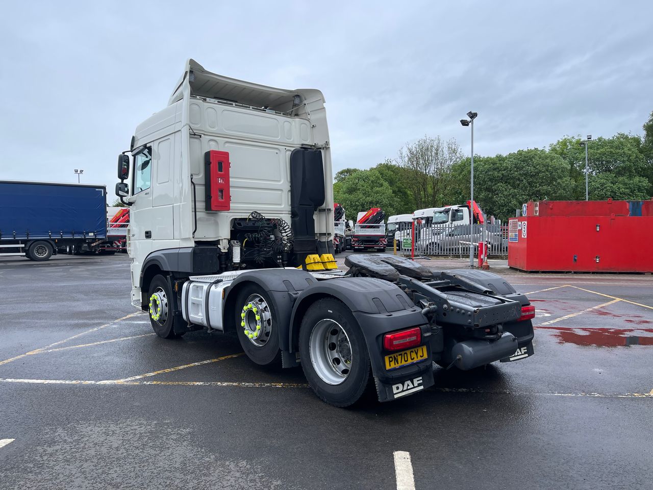Ready to go DAF XF 480, Tractor Unit, 480, 44 Tonne, Space Cab, Automatic, Alloy Fuel Tank, Cab Sunvisor , Central Locking, Driver Comfort Air Seat with Red Seatbelts, Jost Sliding 5th Wheel, , -, - | for sale at MV Commercial, the UKs leading Truck, Trailers and Van supplier. (PN70CYJ 372470)