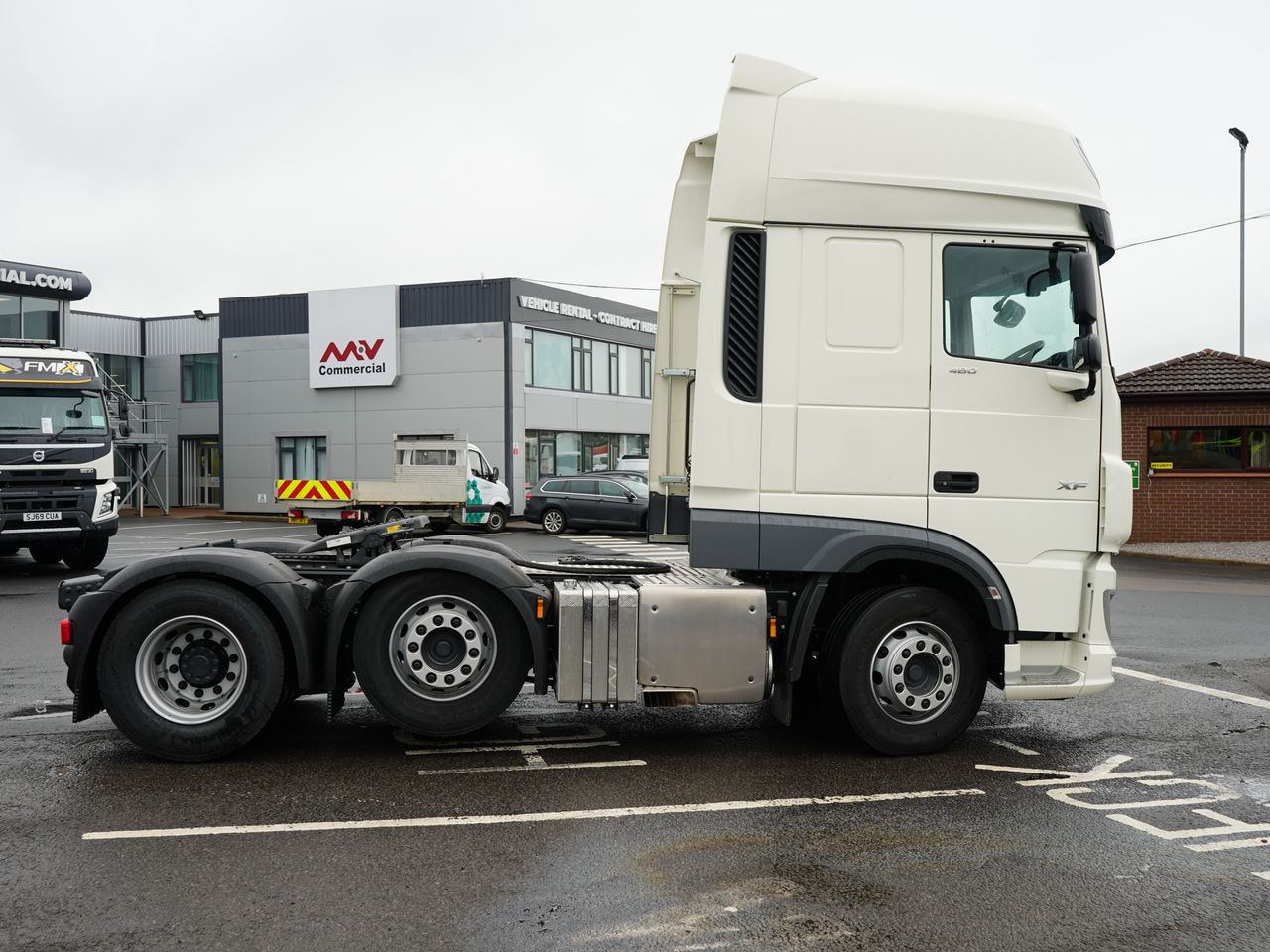 Ready to go DAF XF 480, Tractor Unit, 480, 44 Tonne, Super Space Cab, Automatic, DAB Radio, MX Engine Brake, Sliding 5th Wheel, Alloy Fuel Tank, Central Locking, , -, - | for sale at MV Commercial, the UKs leading Truck, Trailers and Van supplier. (PN69ACF 37387)