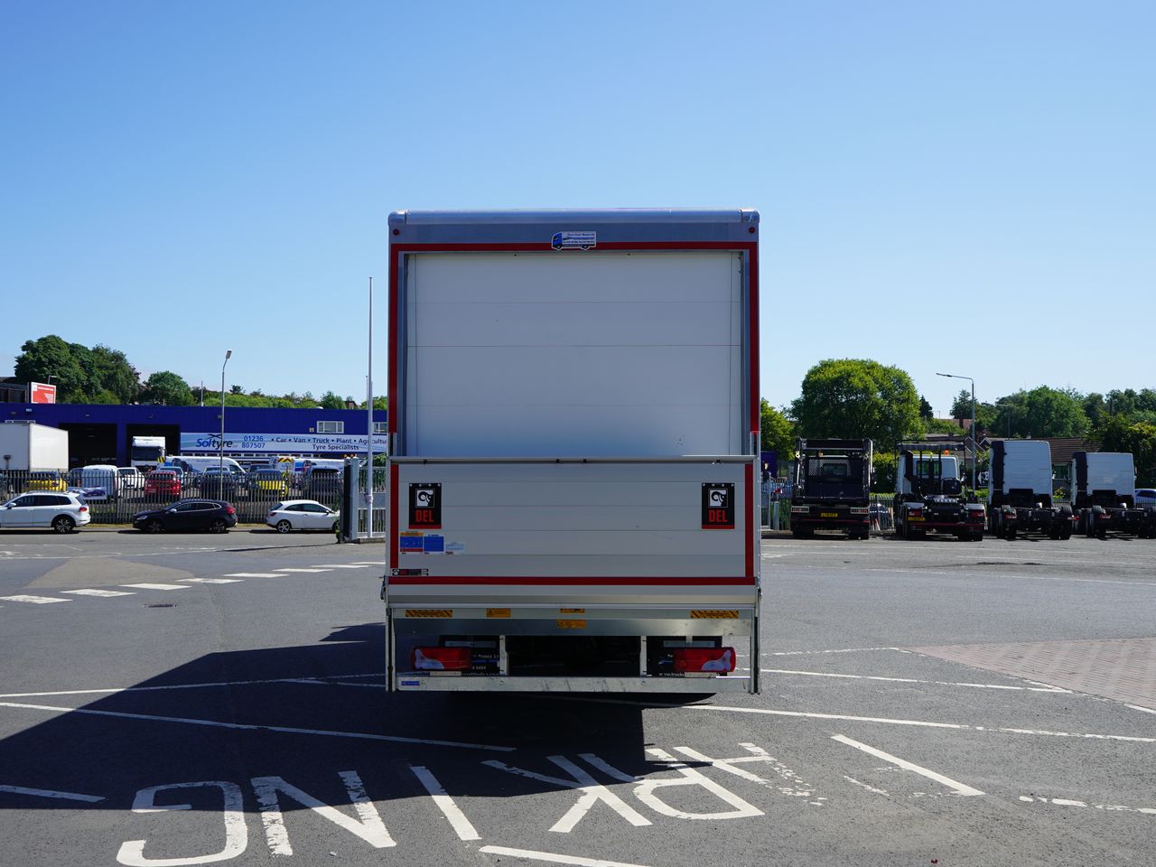 Ready to go MAN TGL 10.190, Box, 190, 7.5 Tonne, Day Cab, Automatic, Air Conditioning, Anti Lock Brakes (ABS), Bluetooth/AUX/USB Dashboard Input, Cab Sunvisor , Electric Windows, , -, - | for sale at MV Commercial, the UKs leading Truck, Trailers and Van supplier. (SL69THV 39571)