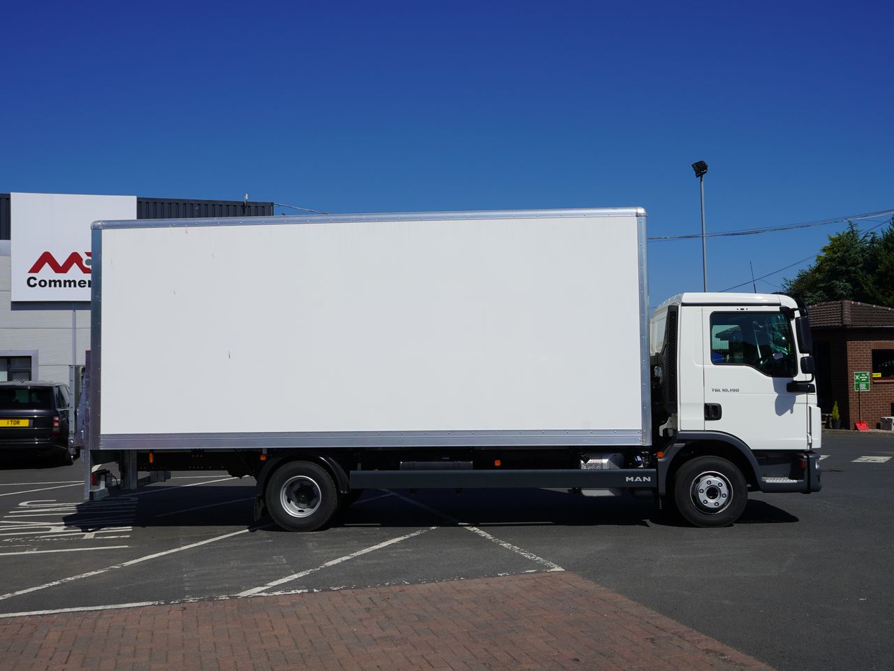 2020 MAN TGL 10.190 Box for sale at MV Commercial