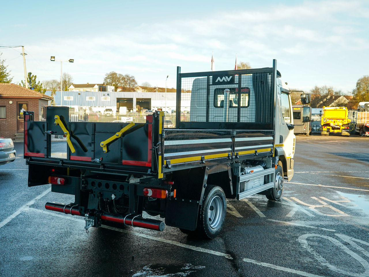 2020 DAF LF 180 Tipper for sale at MV Commercial