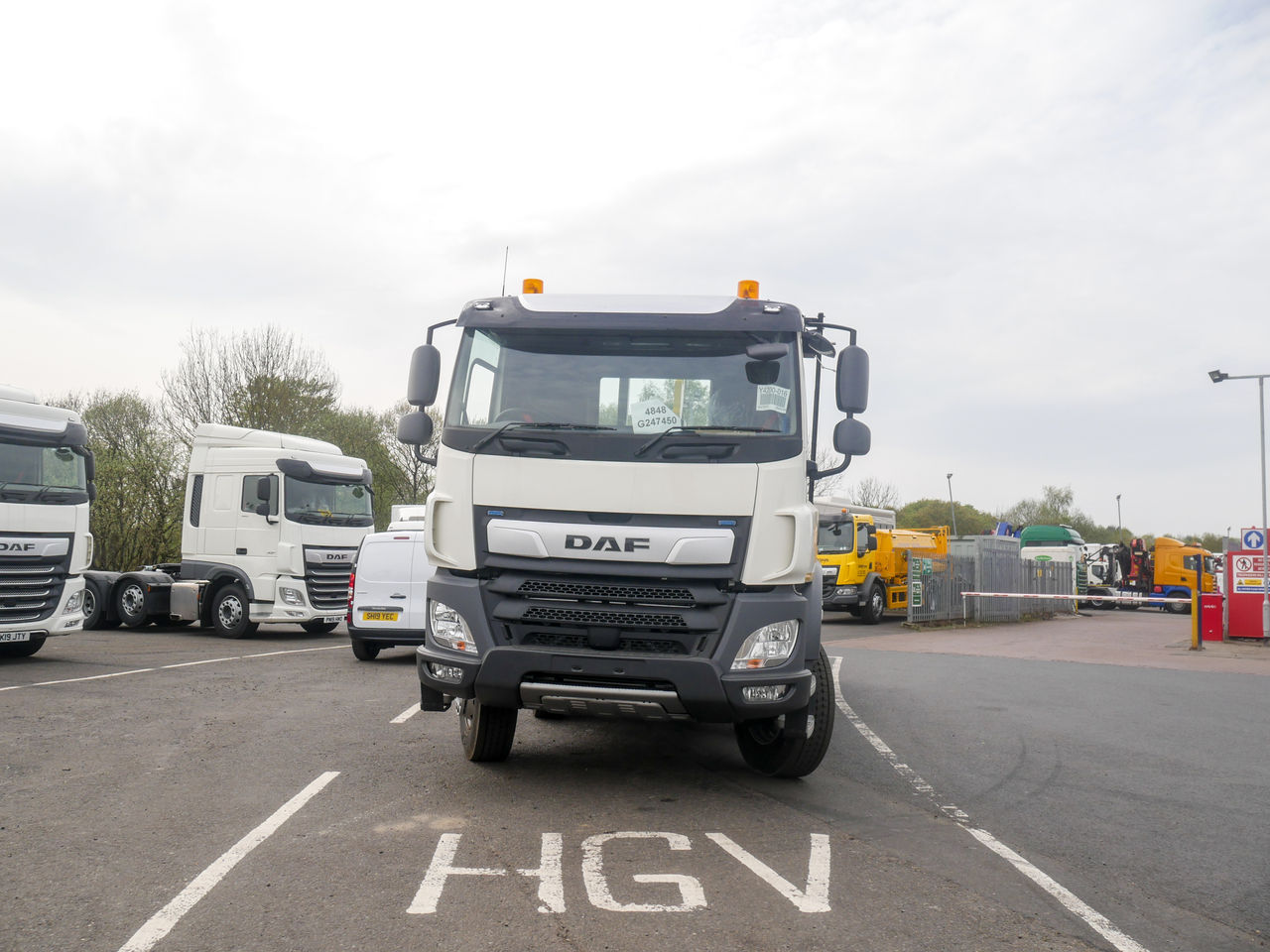 2020 DAF CF 450 Hook Loader for sale at MV Commercial